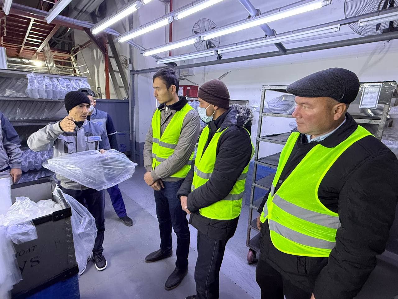 Namangan davlat texnika universitetining dual ta’lim tizimi bo’yicha Uzchasys MChJga tashrifi